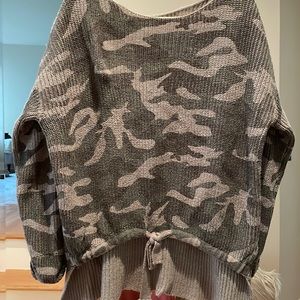 Vintage Havana camo high low sweater